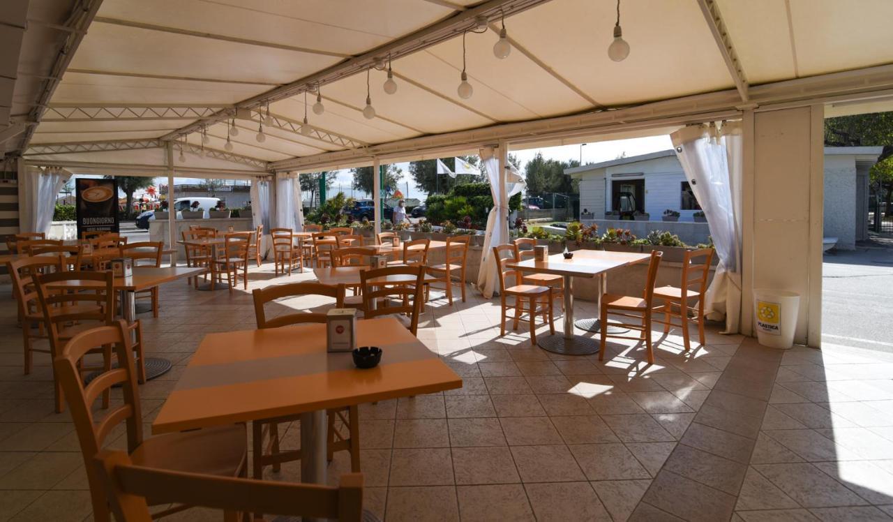 Club Del Sole Riccione Easy Camping Village Esterno foto