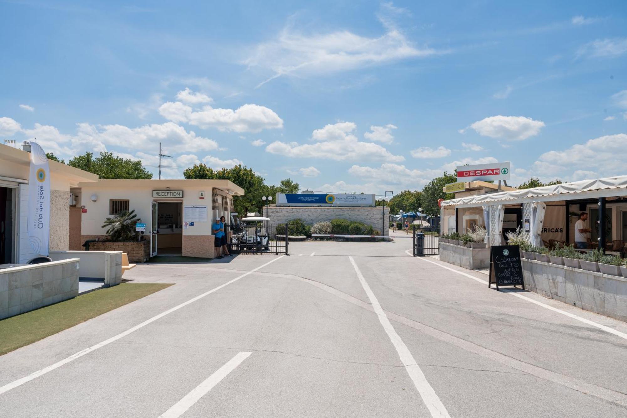 Club Del Sole Riccione Easy Camping Village Esterno foto