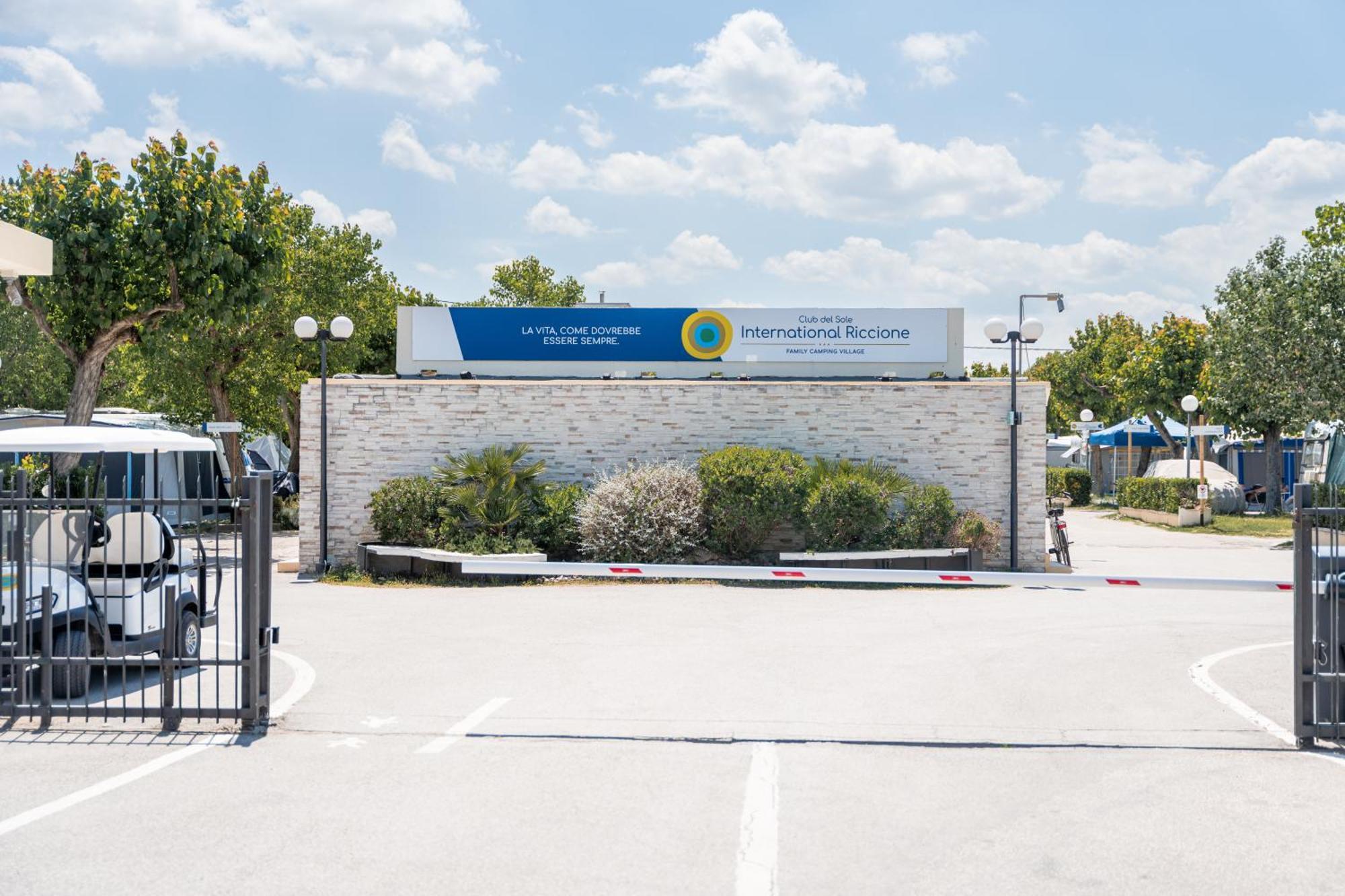Club Del Sole Riccione Easy Camping Village Esterno foto