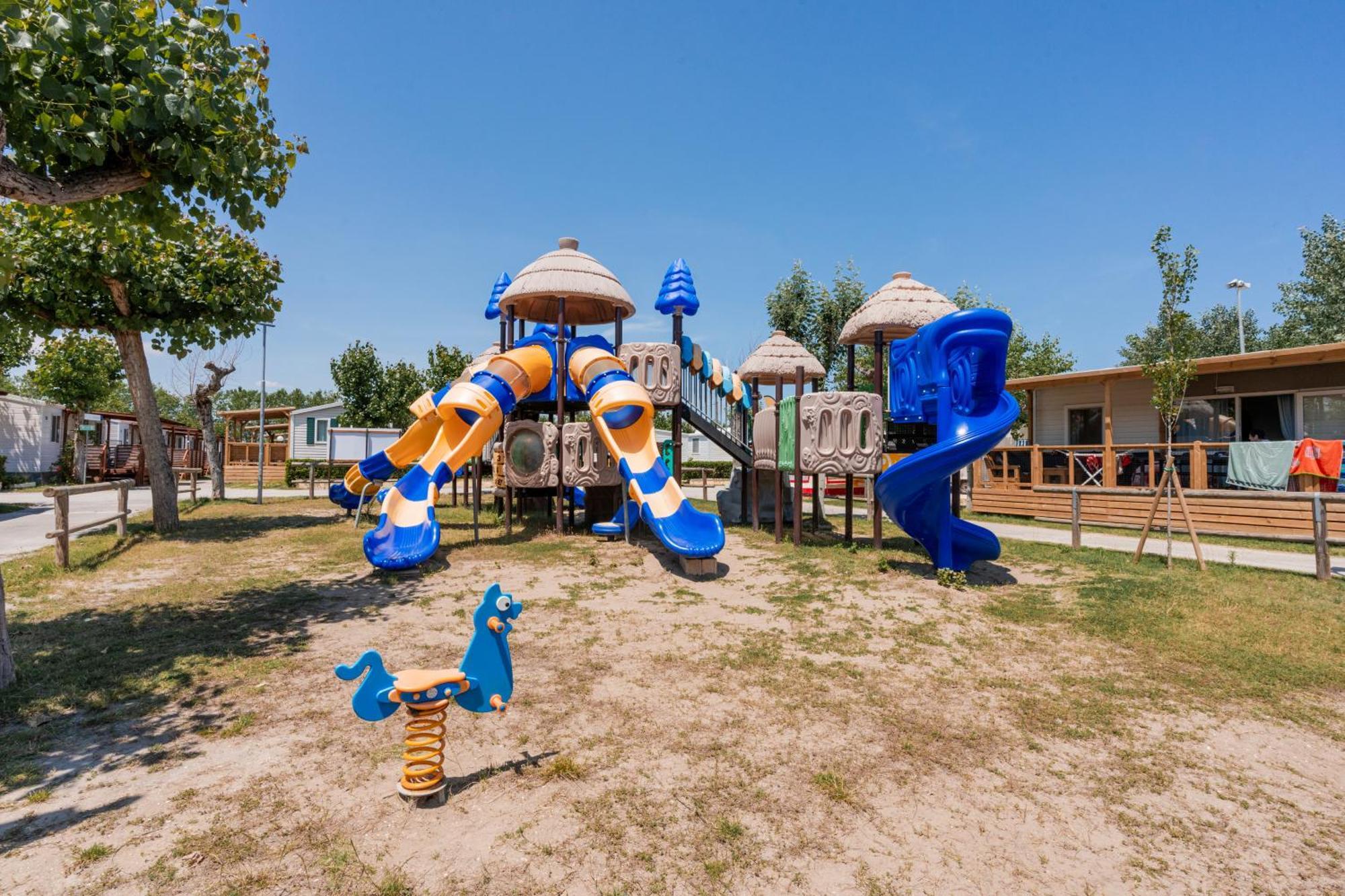 Club Del Sole Riccione Easy Camping Village Esterno foto