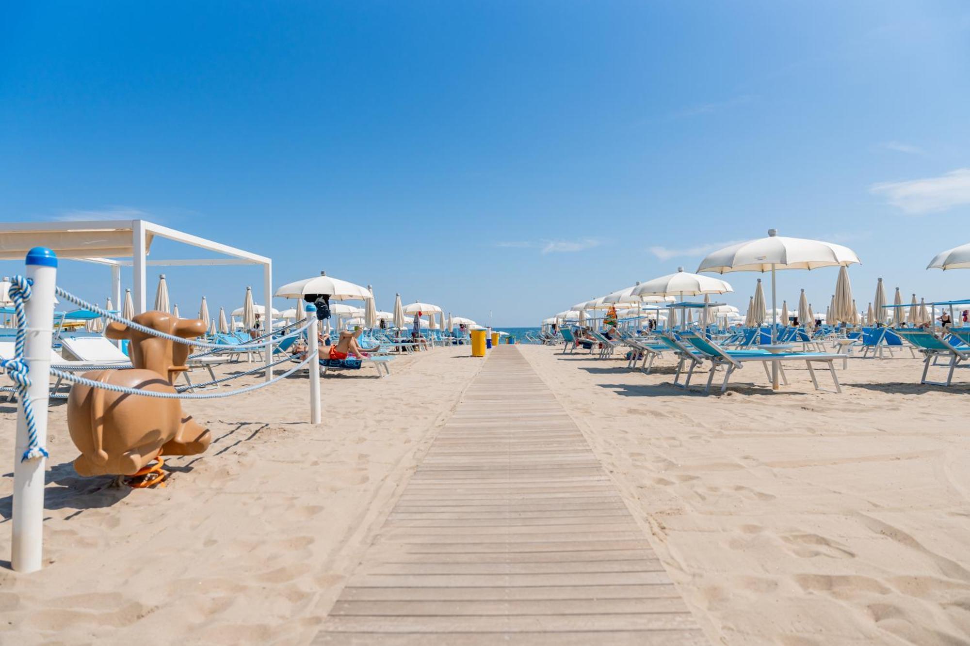 Club Del Sole Riccione Easy Camping Village Esterno foto